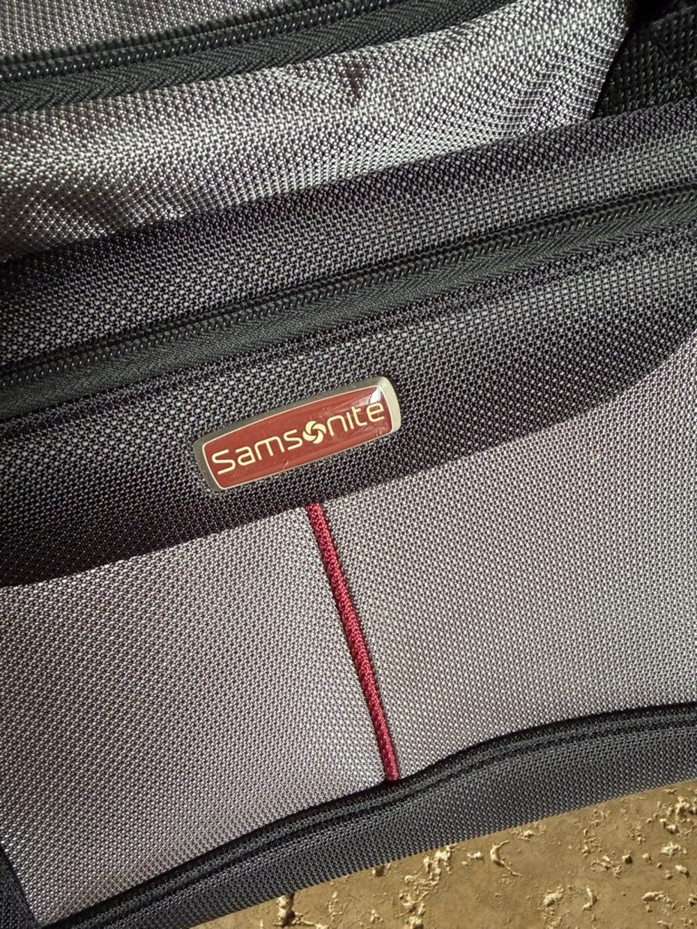 Samsonite Uintah Boarding Bag Travel Carry on with Shoulder Strap 19”